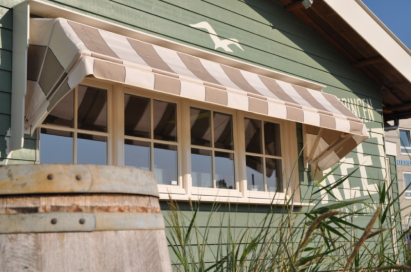 Gezellig eten bij het strand